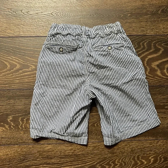 Boys Gap shorts - Picture 3 of 4